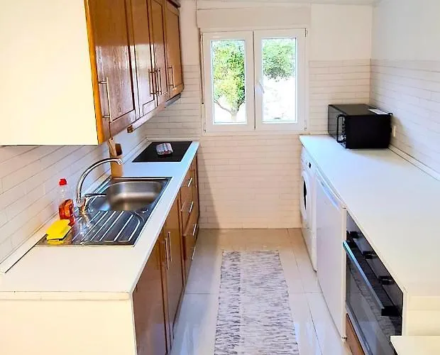 Сasa de vacaciones Bela - Center Garden - 3